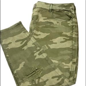 Plus Size AE Camofalge Curvy Super Hi-Rise Jegging Sz 24 Short